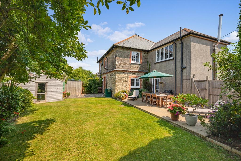 East Allington, Totnes, Devon, TQ9 6 bed semidetached house for sale