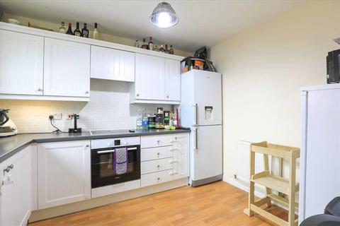 3 bedroom end of terrace house for sale, Coles Close, Burton Latimer