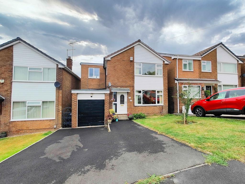 Long Ridge, Brighouse HD6 4 bed detached house for sale £299,950