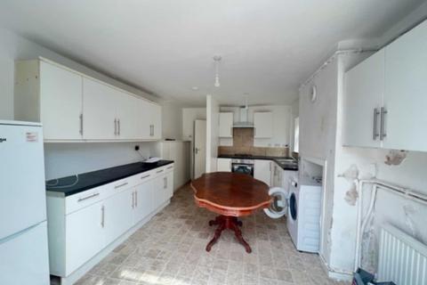 4 bedroom house share to rent, St Mary Road, Plaistow