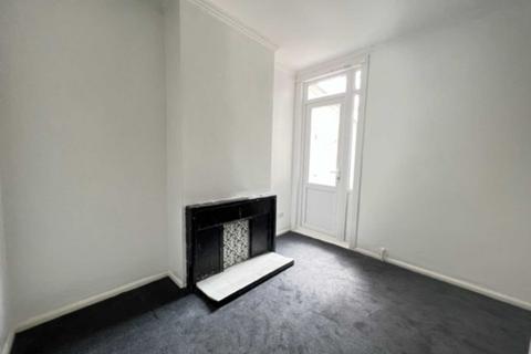 House share to rent, St`Mary Street, Plaistow