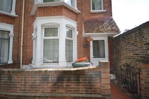 House share to rent, St`Mary Street, Plaistow