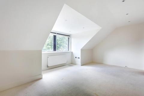 2 bedroom flat for sale - Amersham,  Buckinghamshire,  HP6