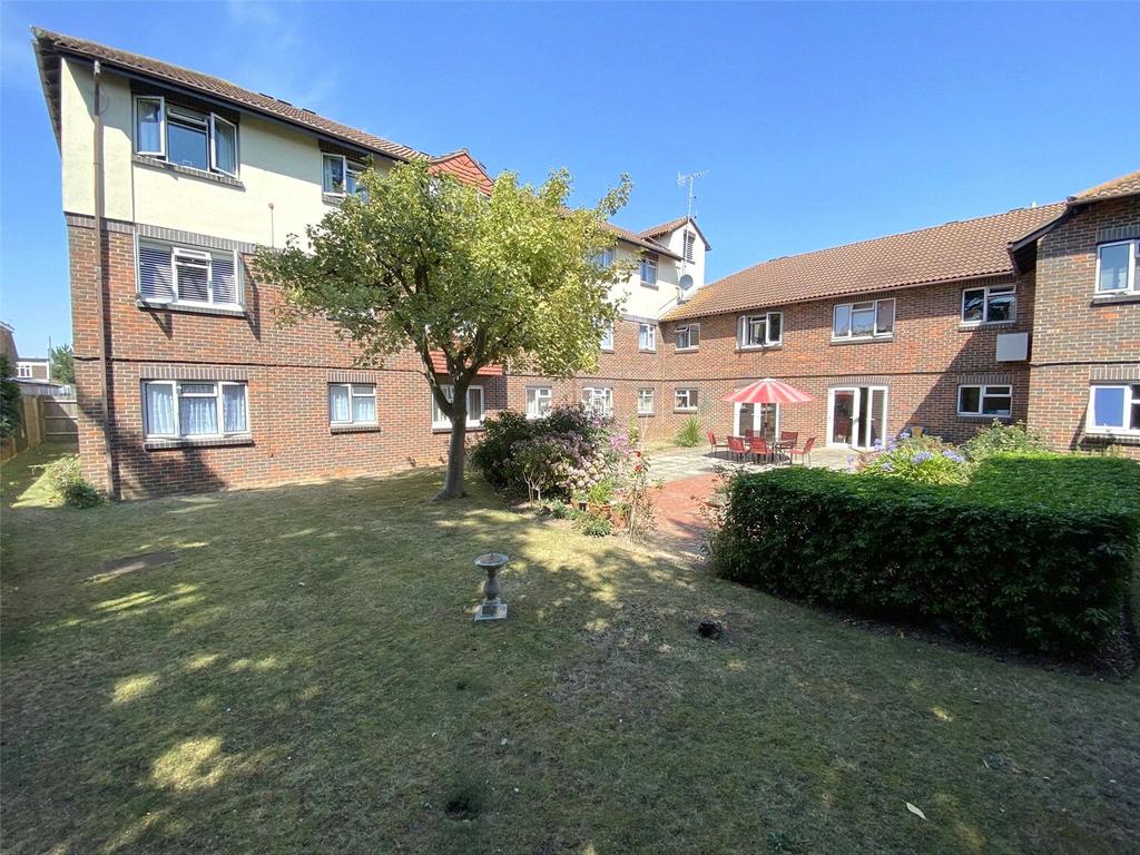 Freshbrook Road, Lancing, West... 1 bed retirement property £825 pcm (£190 pw)