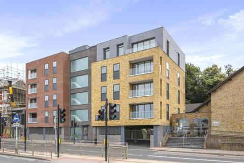 3 bedroom apartment for sale - Woolwich Road, Charlton, SE7