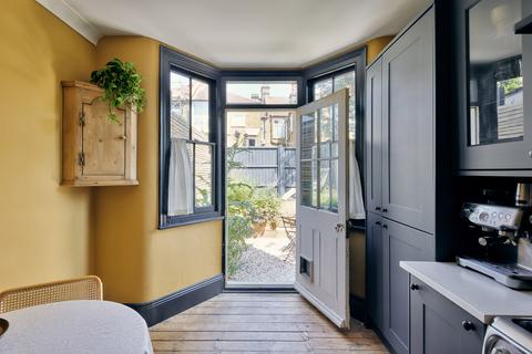 44a Elmer Road, London, SE6 2ER