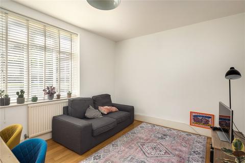 18 Almack Road, London, E5 0RL