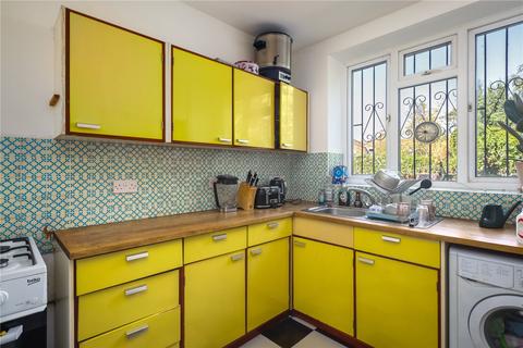 18 Almack Road, London, E5 0RL
