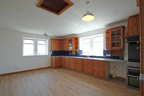 4 bedroom bungalow to rent, Newall Carr Road, Otley, Leeds, LS21