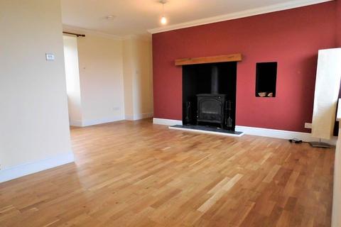 4 bedroom detached house to rent, Lochhead Farmhouse, Wellwood, Dunfermline