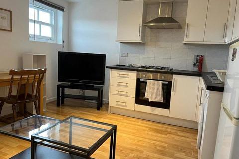 1 bedroom flat to rent, Ford Close, London