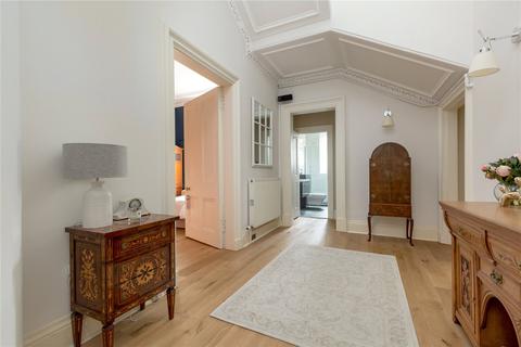 5/1 Grosvenor Crescent, Edinburgh, EH12 5EP