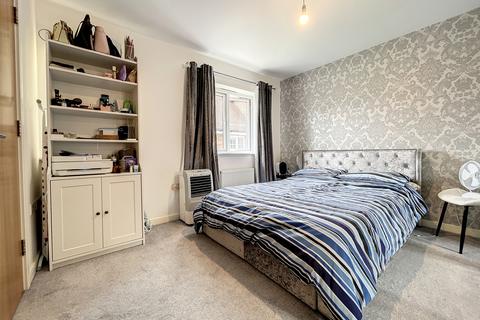 11 Linnitt Road, Snodland, ME6 5FE
