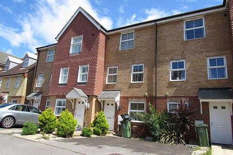 4 bedroom terraced house to rent - East Shore Way Portsmouth PO3