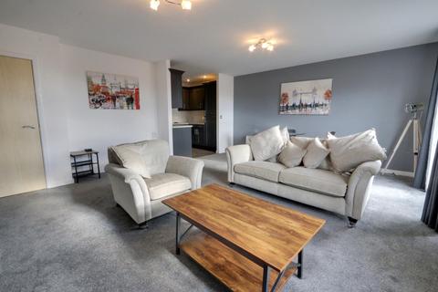 2 bedroom flat to rent, Martins Court, York, YO26
