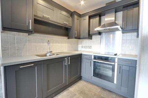 2 bedroom flat to rent, Martins Court, York, YO26