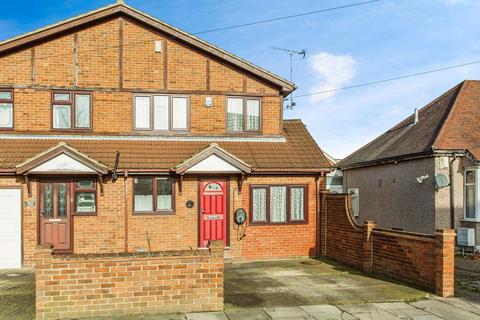 4 bedroom semi-detached house for sale, Crossfield Road, Southend-on-sea, SS2