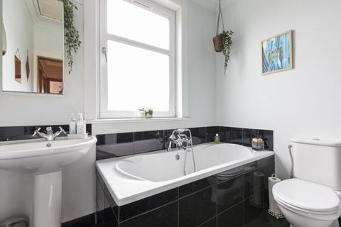 203 Auldhouse Road, Glasgow, G43 1XE