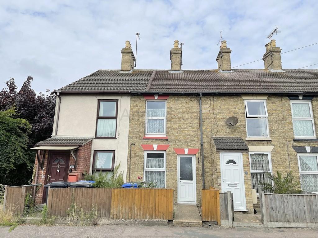 London Road, Kessingland, Lowestoft 2 bed terraced house for sale £