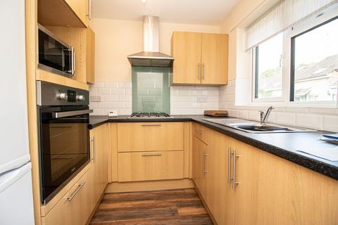 1 bedroom terraced house to rent, Woodland Crescent, Creigiau