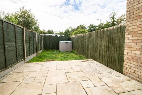 1 bedroom terraced house to rent, Woodland Crescent, Creigiau