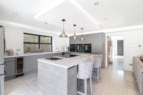 4 bedroom detached house for sale, Pescot Avenue, New Barn, Longfield, Kent, DA3