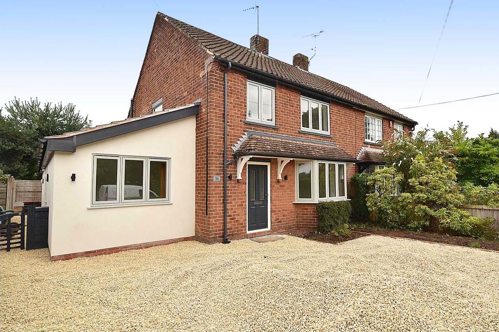 Chester Road, Holmes Chapel 3 bed semidetached house to rent £1,495