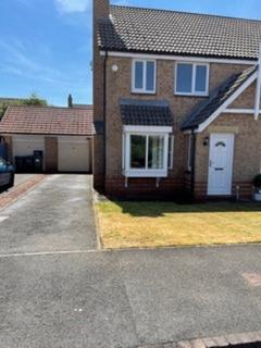 3 bedroom semi-detached house to rent, Thistle Close, Northallerton