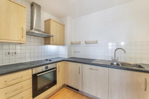 2 bedroom flat to rent, Boardwalk Place, London