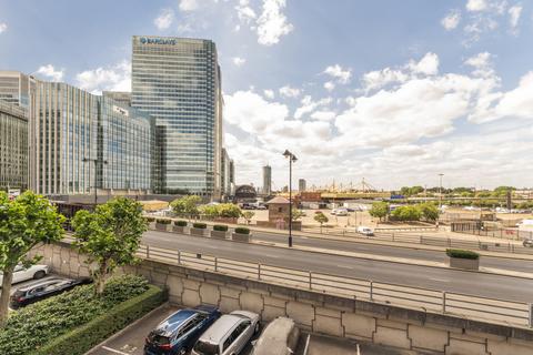2 bedroom flat to rent, Boardwalk Place, London