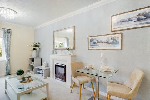 1 bedroom apartment for sale - Rothesay Lodge, 2-10 Stuart Road, Highcliffe, Christchurch, BH23