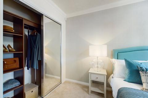 1 bedroom apartment for sale - Rothesay Lodge, 2-10 Stuart Road, Highcliffe, Christchurch, BH23