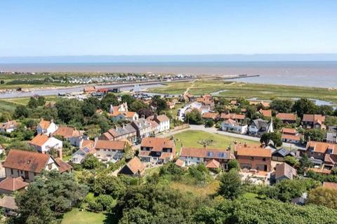 2, Lorne Cottages The Green, Walberswick, Southwold, IP18 6TP