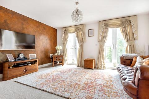 17 Erickson Gardens, Bromley, BR2 9FZ
