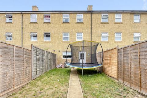 17 Erickson Gardens, Bromley, BR2 9FZ