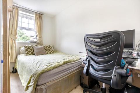 17 Erickson Gardens, Bromley, BR2 9FZ