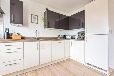 2 bedroom flat for sale - Dunstan Grove, Penge