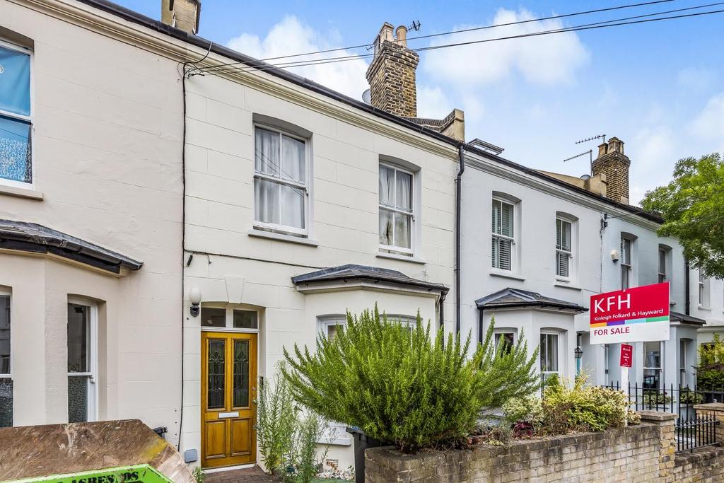 Graham Road, Wimbledon 2 bed flat £625,000