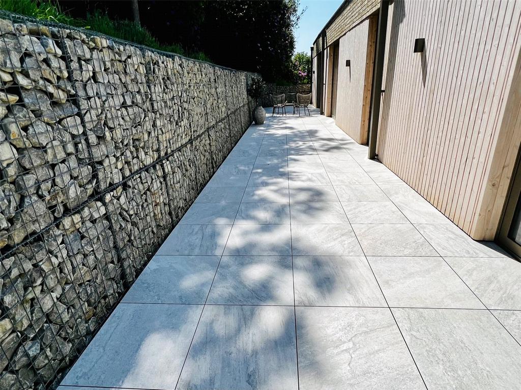 Apt 8 Terrace
