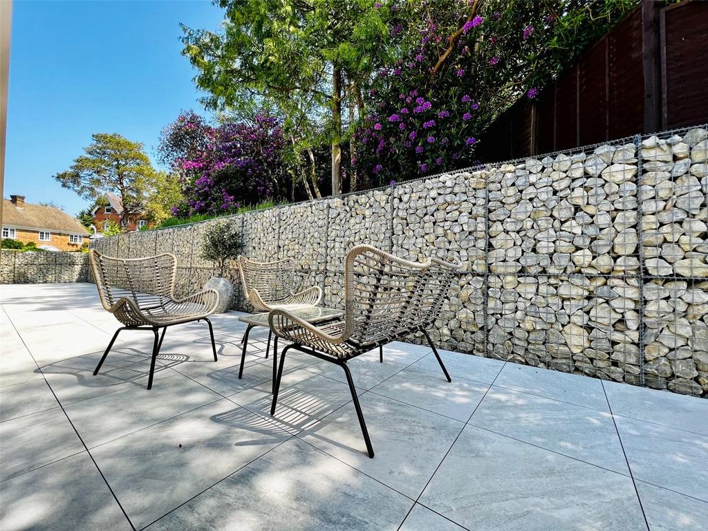 Apt 8 Terrace