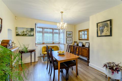 4 bedroom detached house for sale, Northampton Road, Blisworth, Northamptonshire, NN7