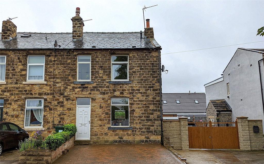 Wellhouse Lane, Mirfield, West Yorkshire, WF14 4 bed end of terrace