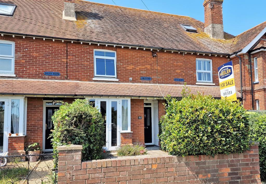 Steyne Road, Bembridge, Isle of Wight, PO35 5UL 2 bed terraced house