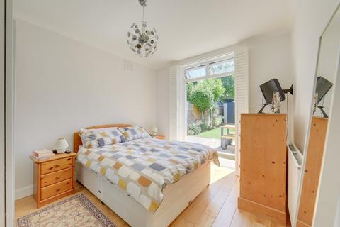 8a Springrice Road, London, SE13 6HR