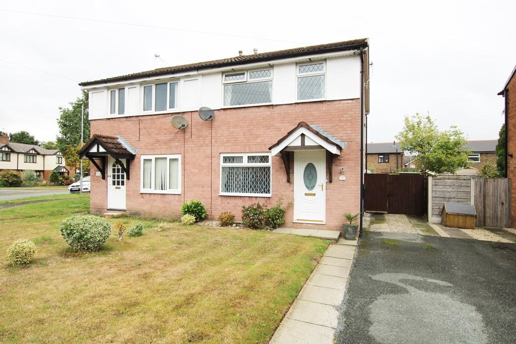 Howard Road, Culcheth, Warrington, WA3 3 bed semidetached house for