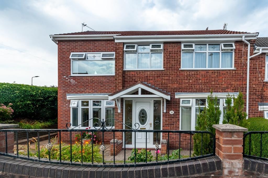 Paisley Avenue, St Helens, WA11 4 bed semidetached house £280,000