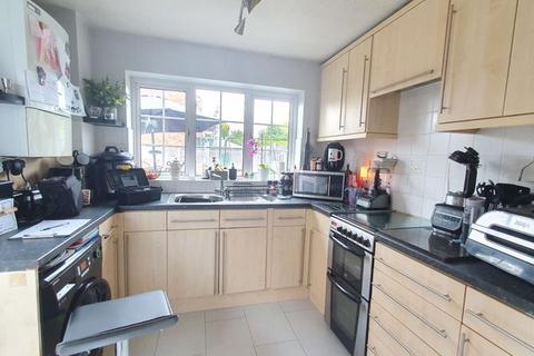 4 Hawk Close, Abbeydale, Gloucester, GL4 4WE
