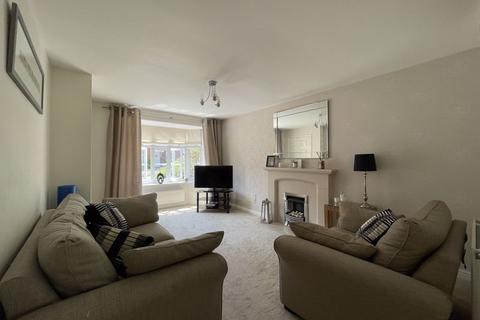 4 bedroom property for sale - Chestnut Drive, Stourbridge