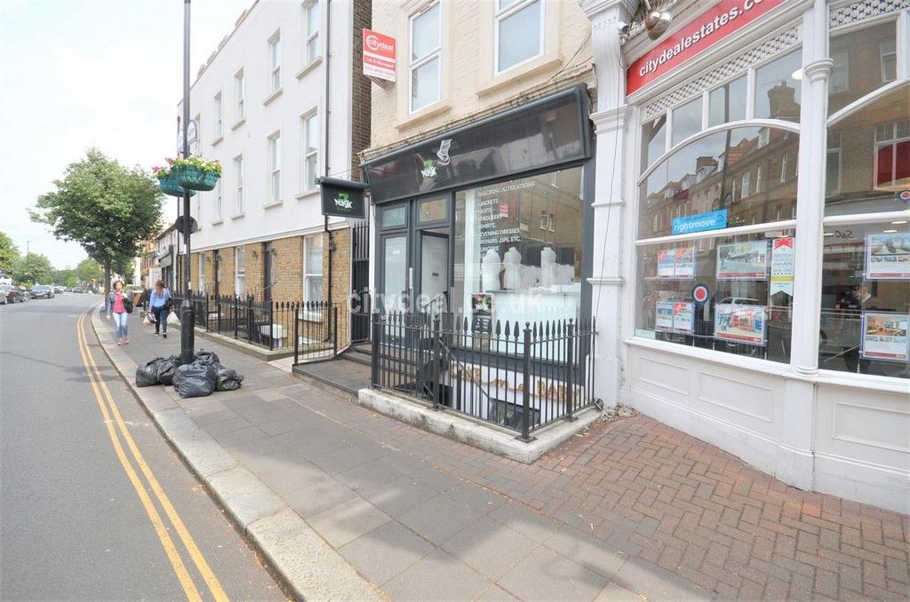 Churchfield Road (Lower Ground Floor) Shop £750 pcm (£173 pw)