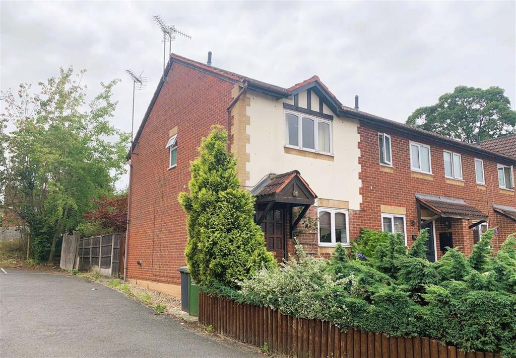 Barn Owl Place, Kidderminster, DY10 2 bed terraced house £180,000